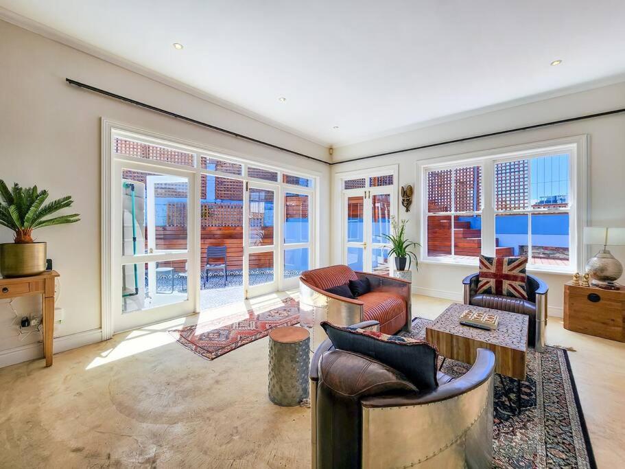 Trendy In Heart Of Heritage, Mtn Views Holiday home *